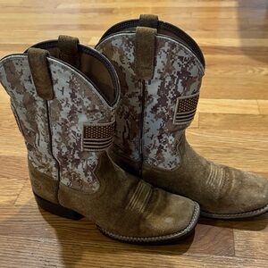 Ariat Western Camouflage Cowboy Boots with Flag Patch